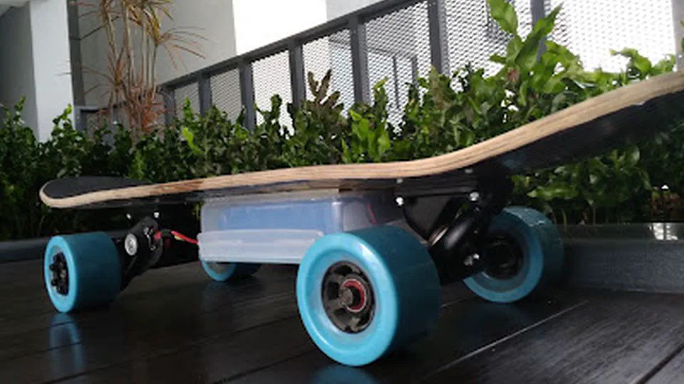 Lunchbox E-Skateboard